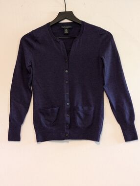 Banana Republic XS Deep Purple Merino Wool Cardigan Sweater Button Front Pockets